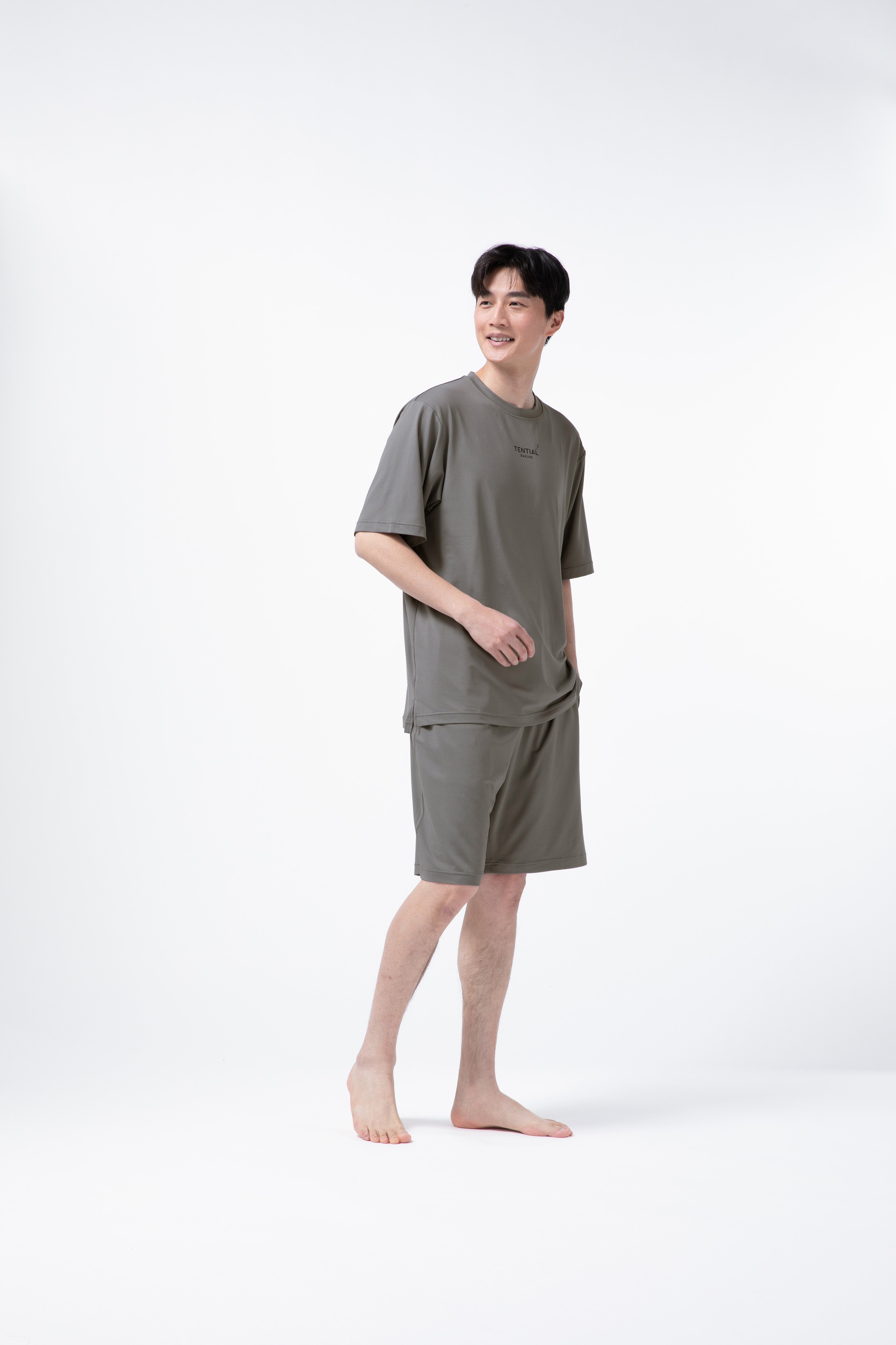 BAKUNE Mesh Short Sleeve T-Shirt / Short Pants