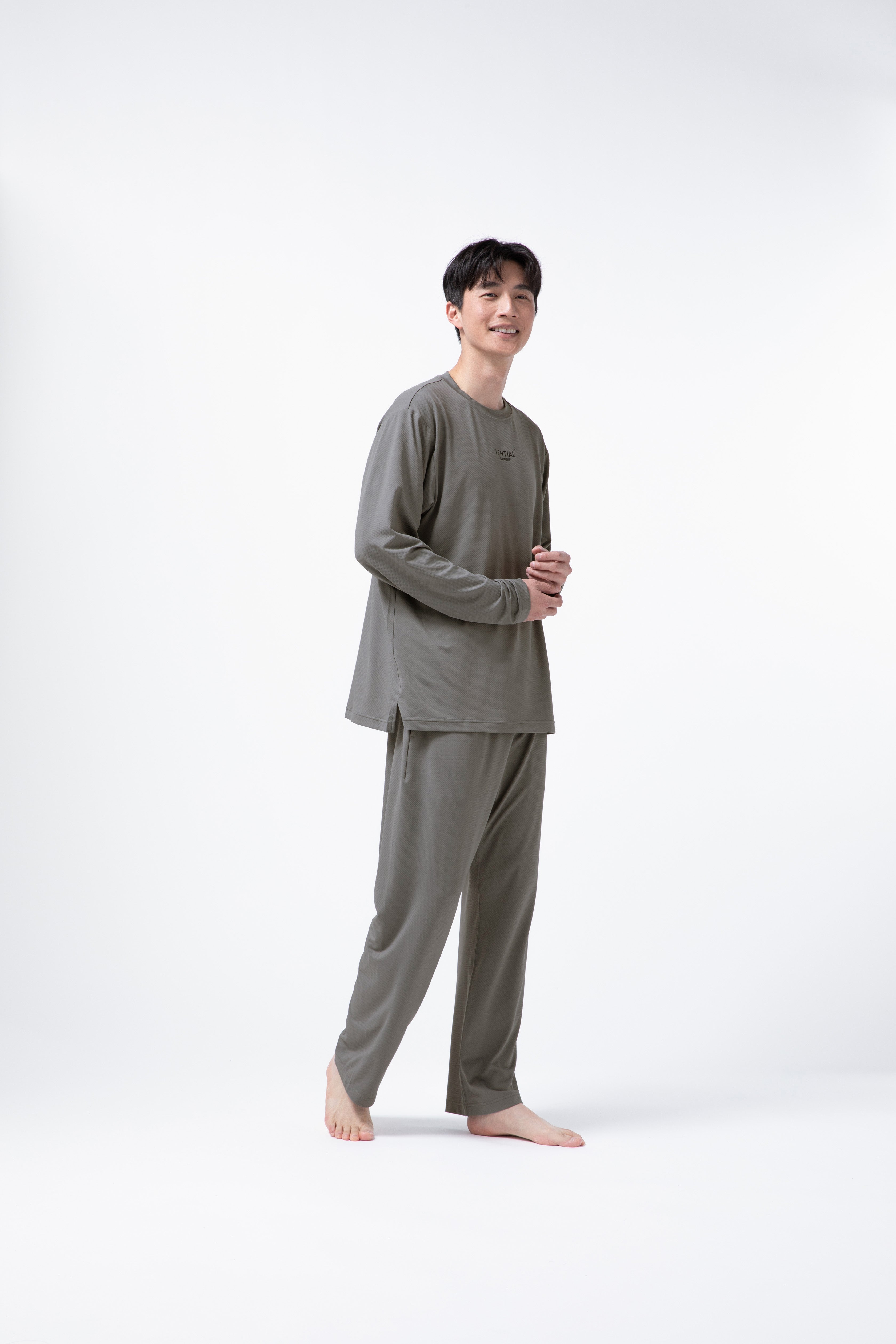 BAKUNE Mesh Long Sleeve T-Shirt / Long Pants