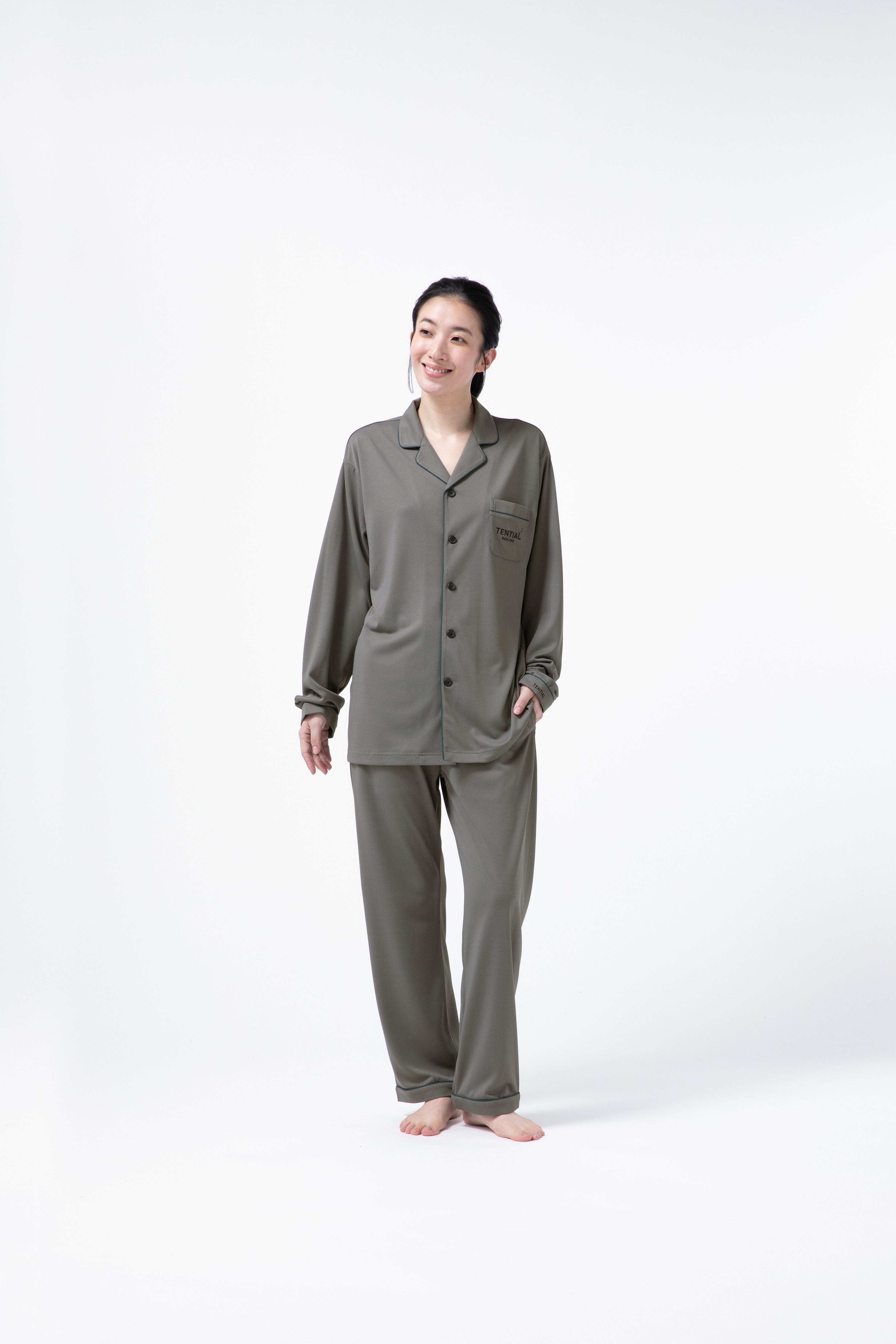 BAKUNE Pajamas Dry Long Sleeve Shirt / Long Pants