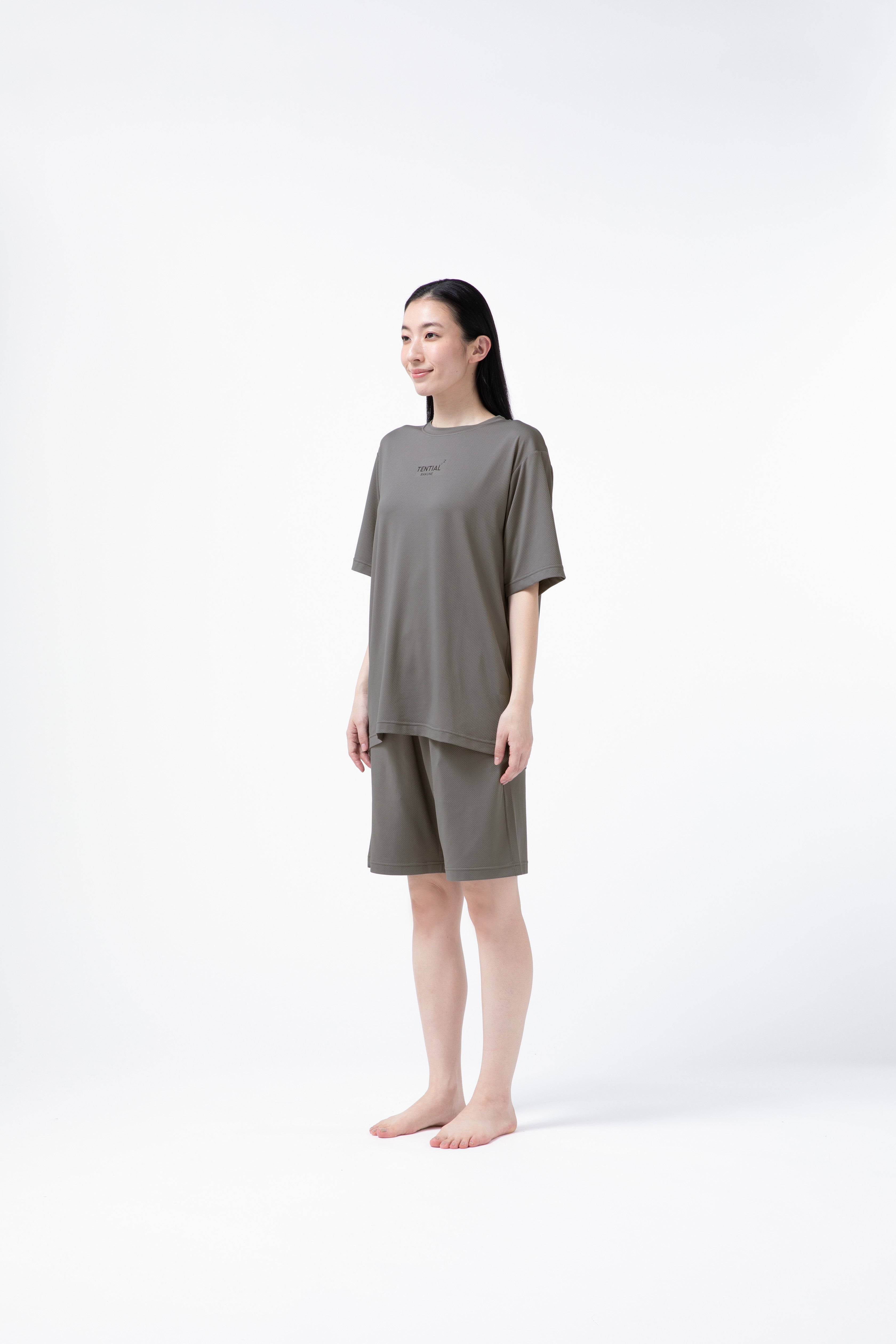 BAKUNE Mesh Short Sleeve T-Shirt / Short Pants