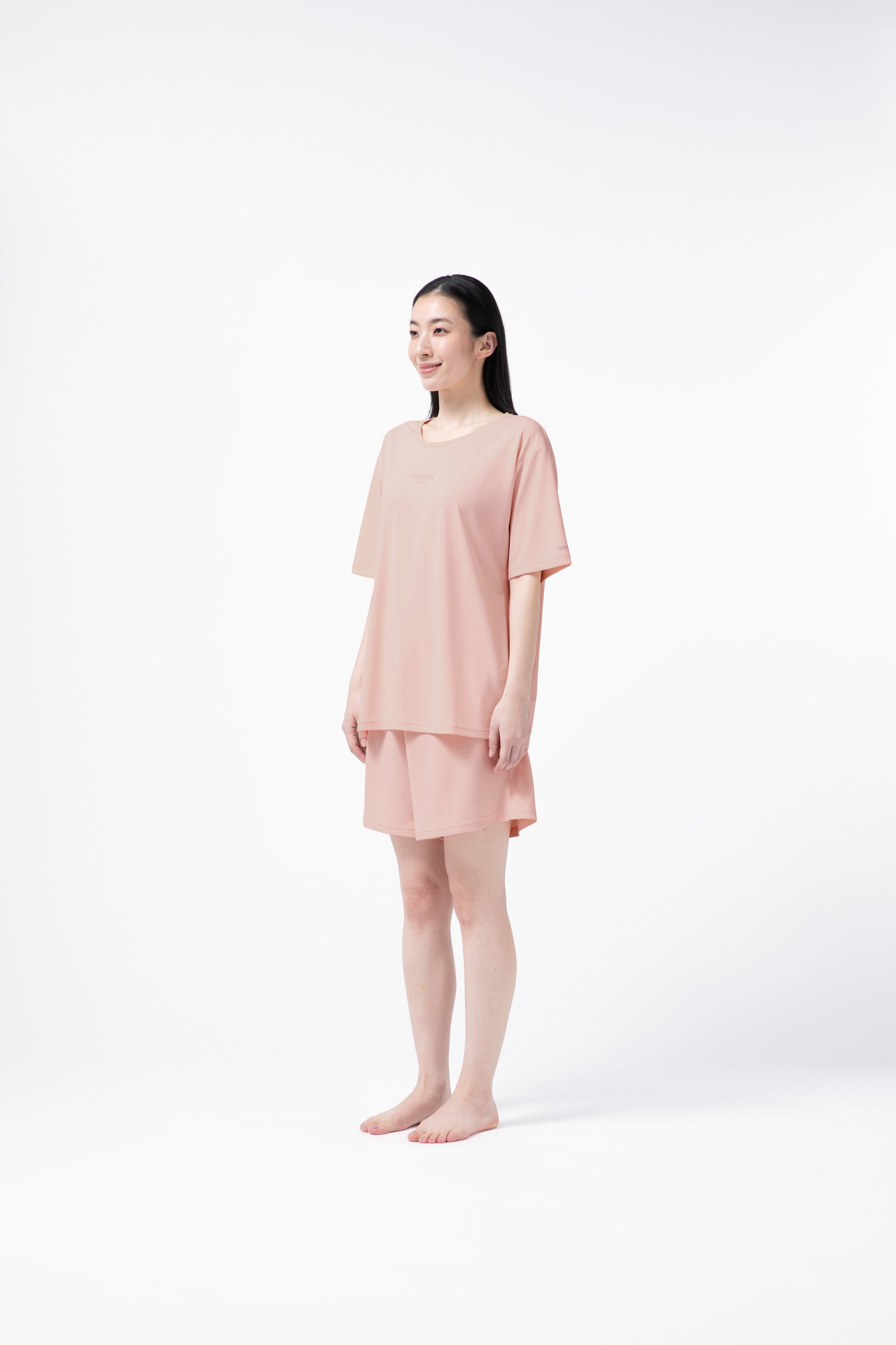 BAKUNE Dry Women's Short Sleeve T-Shirt / Short Pants