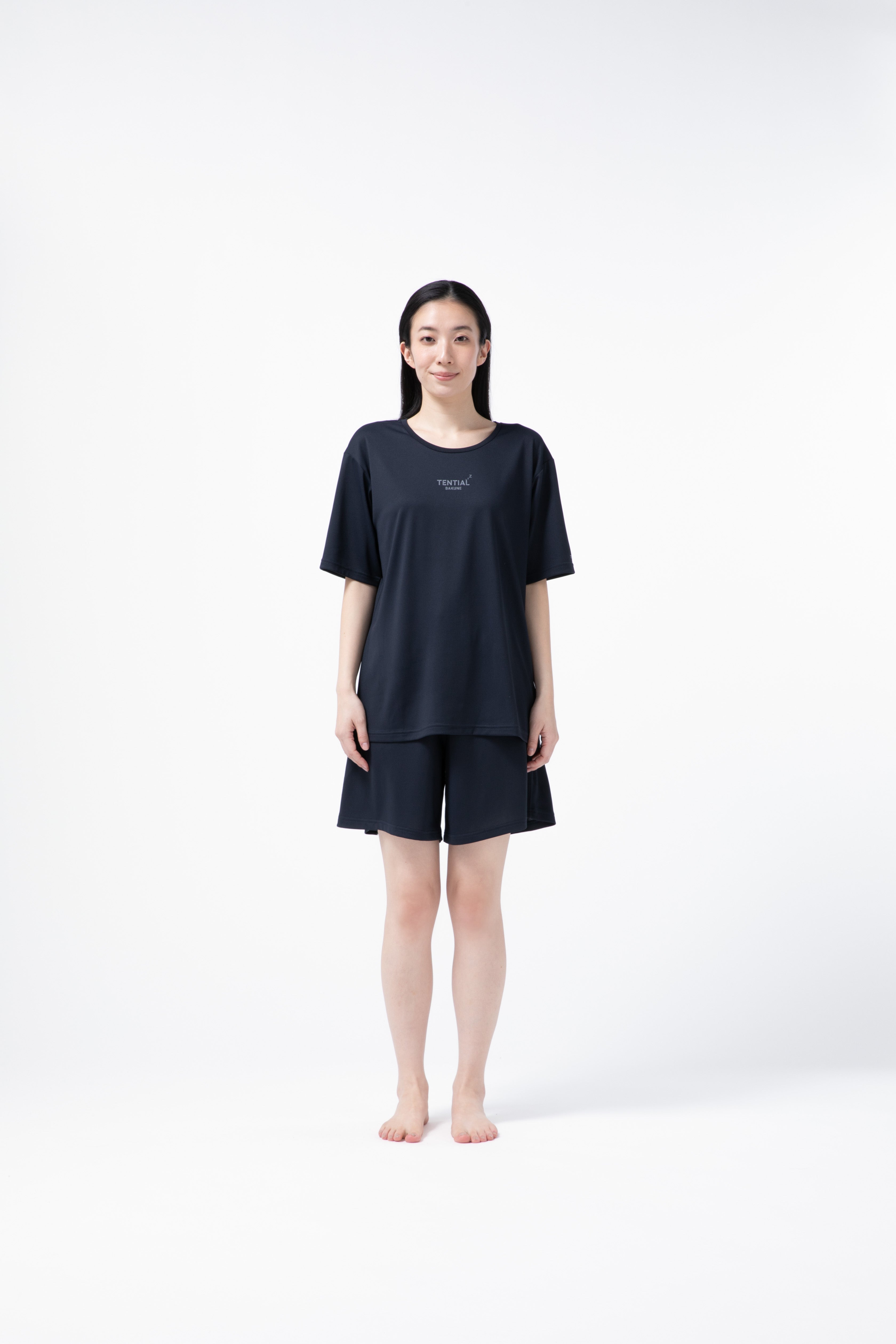 BAKUNE Dry Women's Short Sleeve T-Shirt / Short Pants