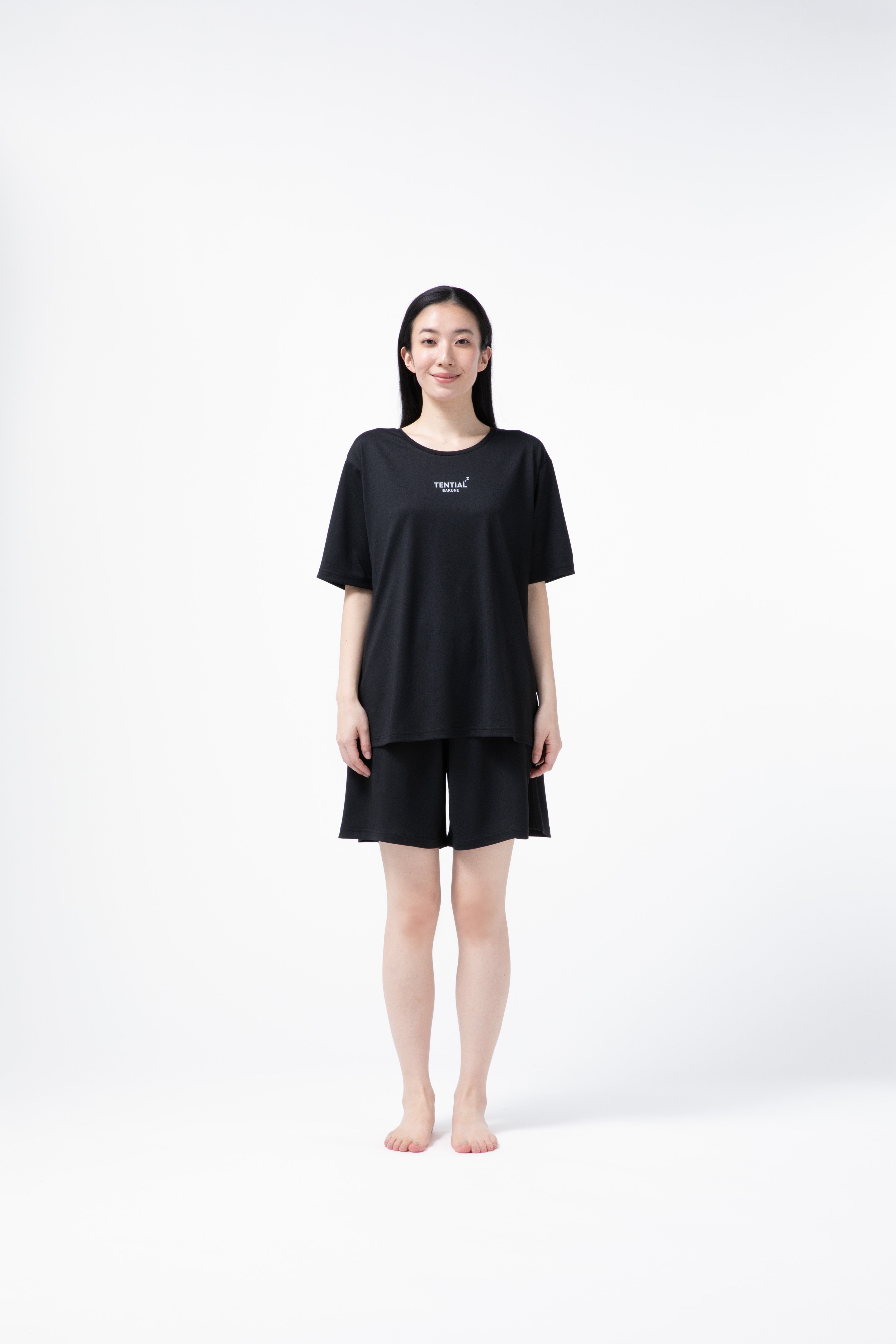 BAKUNE Dry Women's Short Sleeve T-Shirt / Short Pants