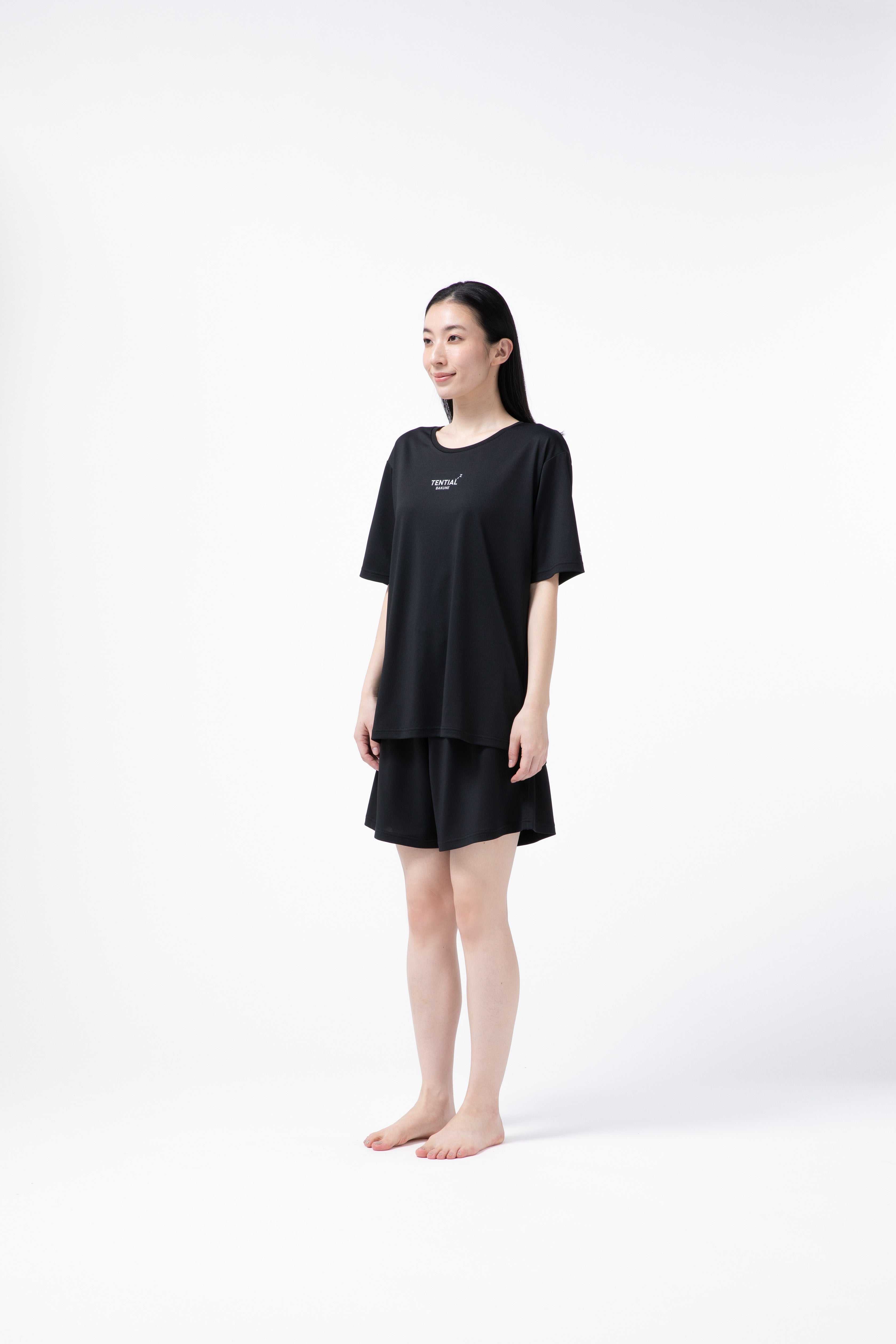 BAKUNE Dry Women's Short Sleeve T-Shirt / Short Pants