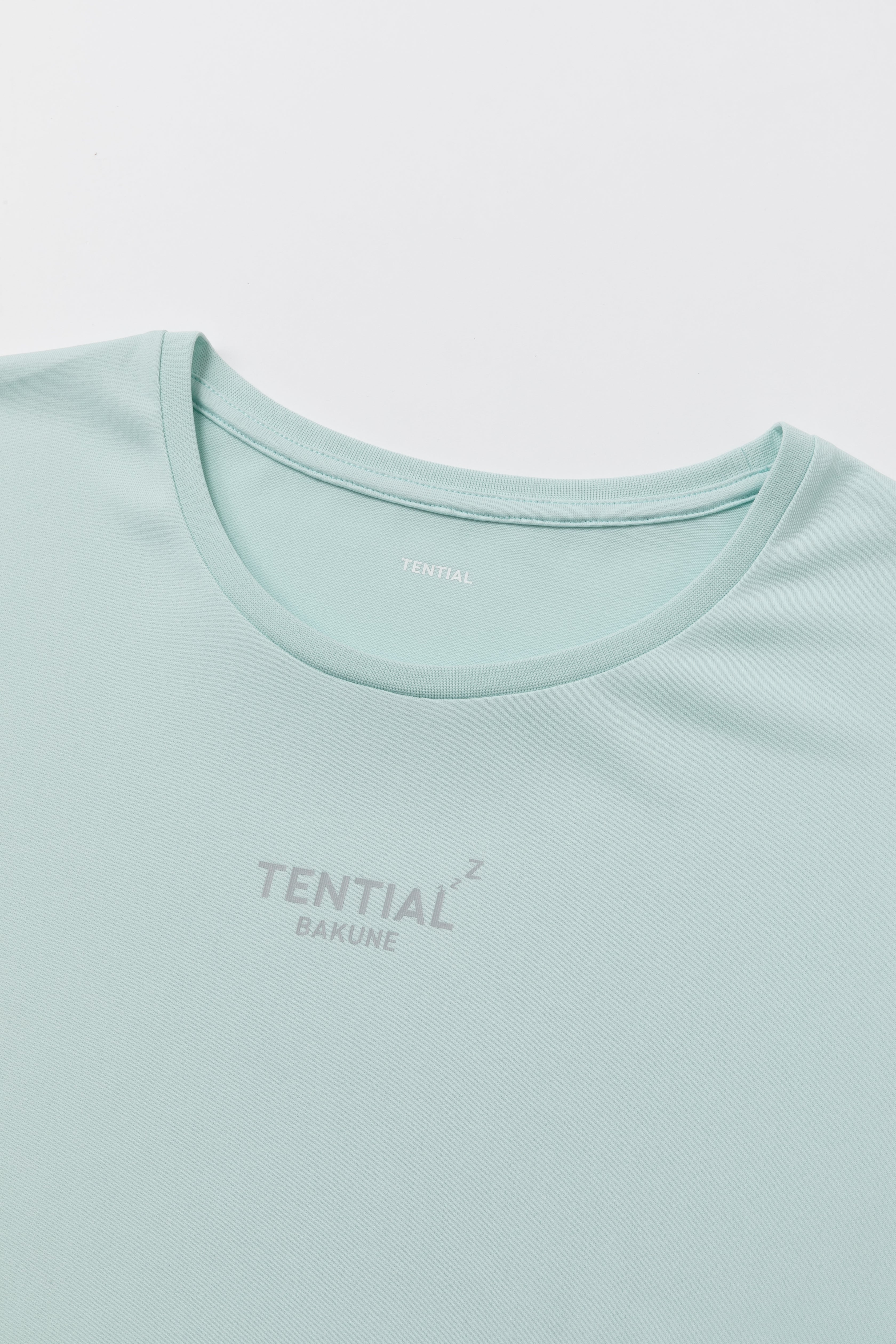 BAKUNE Dry Women's Short Sleeve T-Shirt / Short Pants
