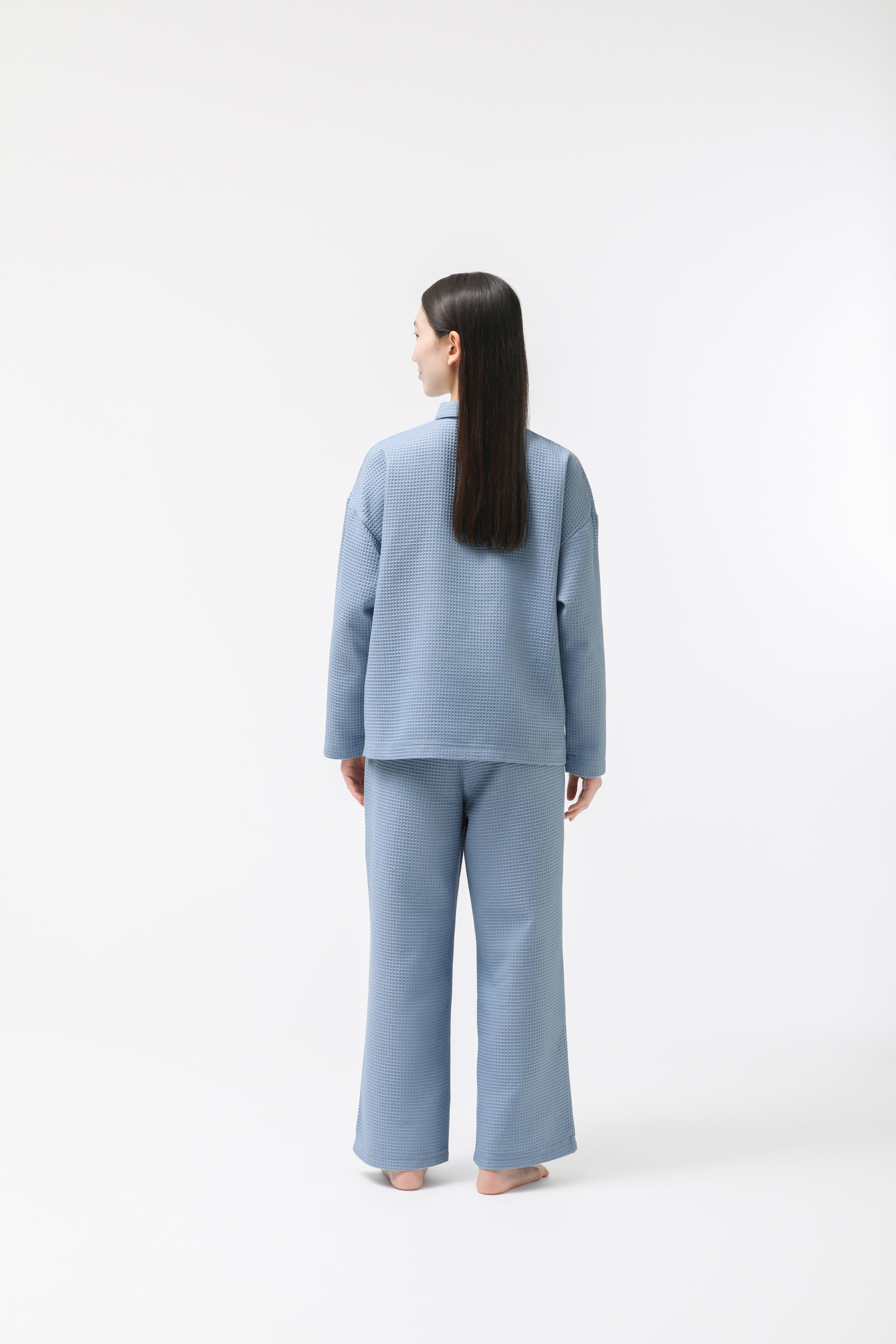 BAKUNE Waffle Women's Long Sleeve Button Down Pullover / Long Pants