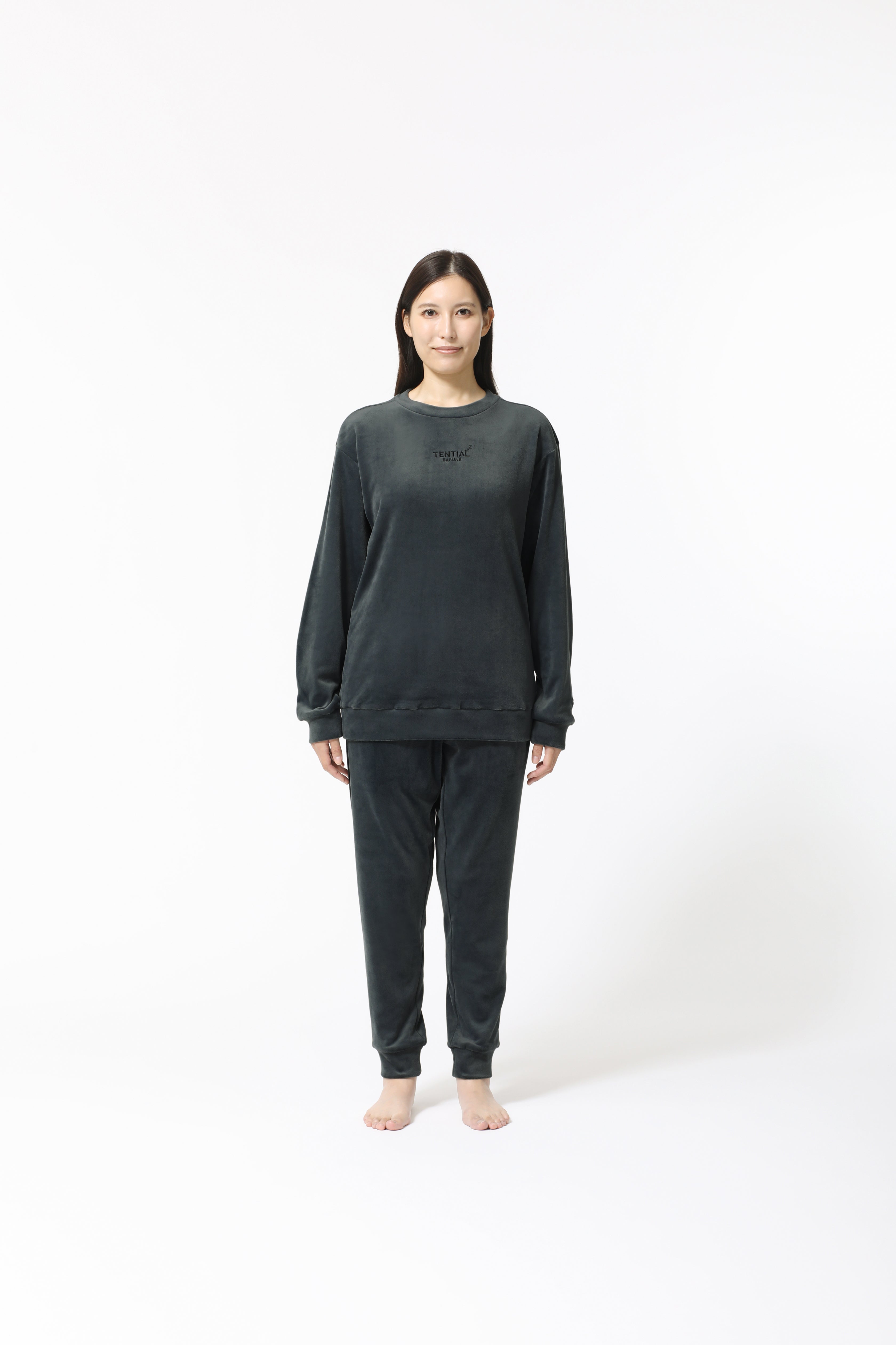 BAKUNE Velour Long Sleeve Crew Neck / Long Pants