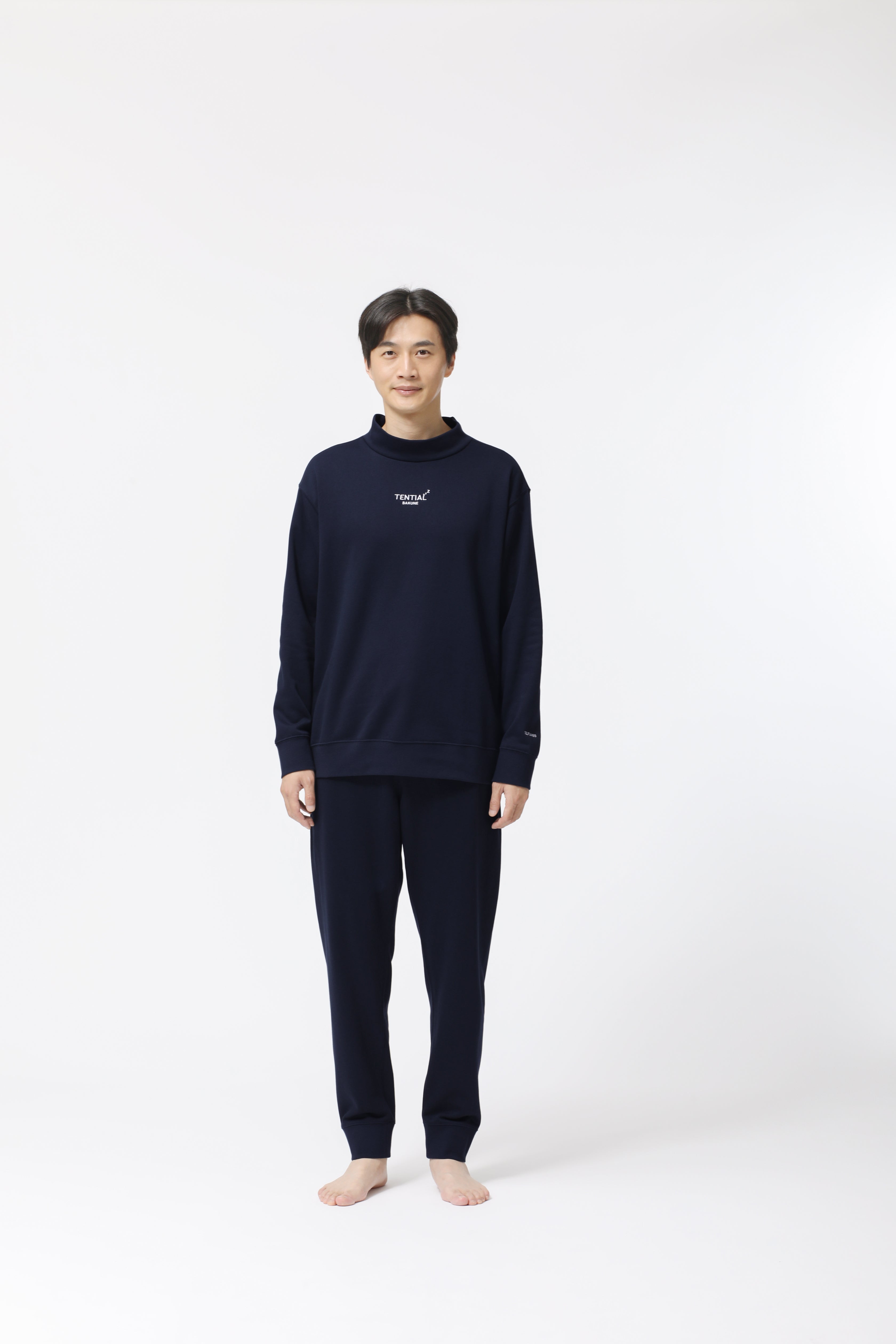 BAKUNE Warm Long Sleeve Mock Neck / Long Pants