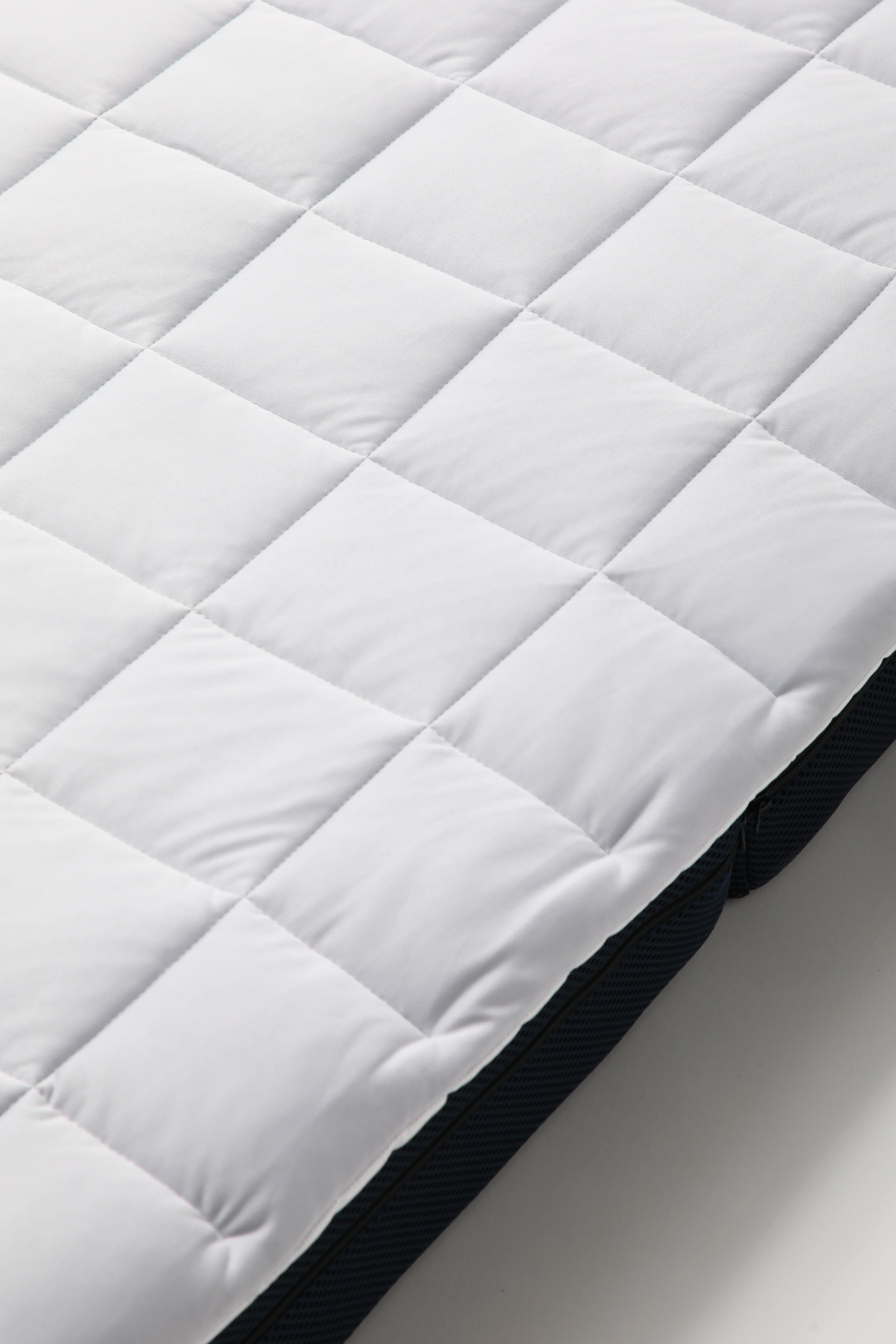 BAKUNE Bed Pad All Seasons