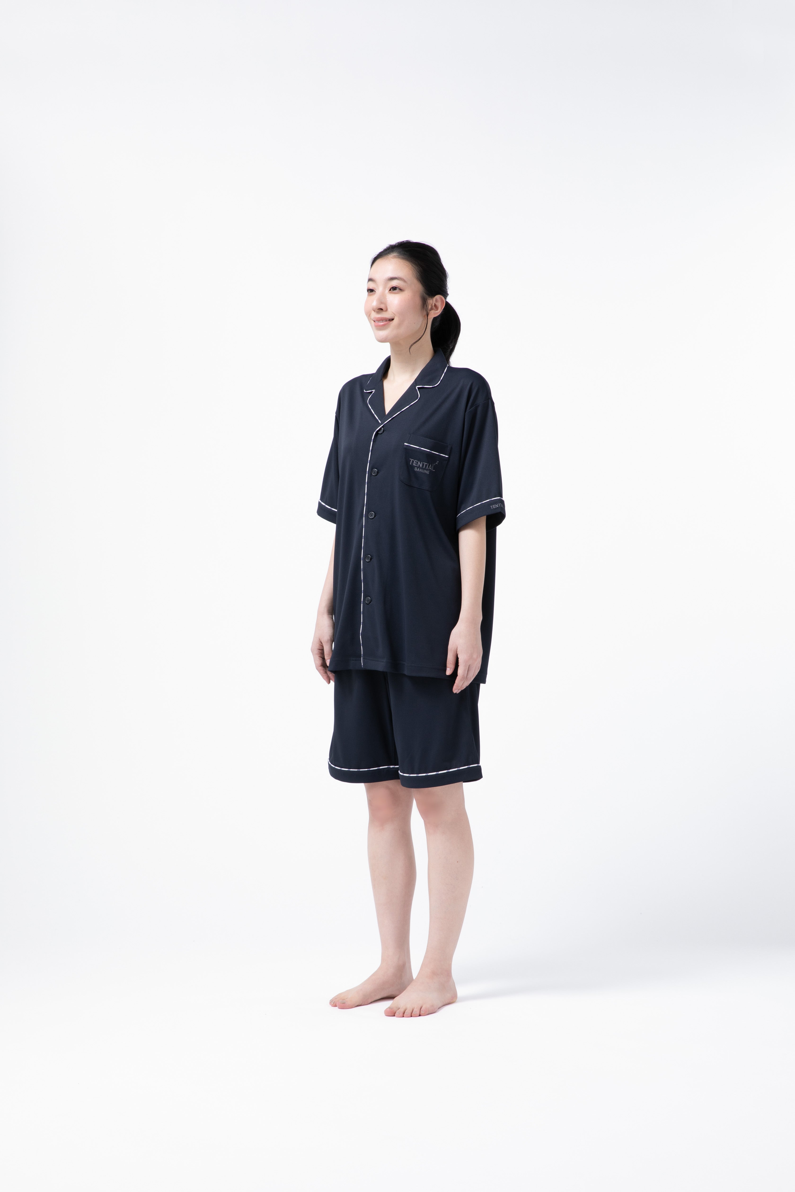 BAKUNE Pajamas Dry Short Sleeve Shirt / Short Pants