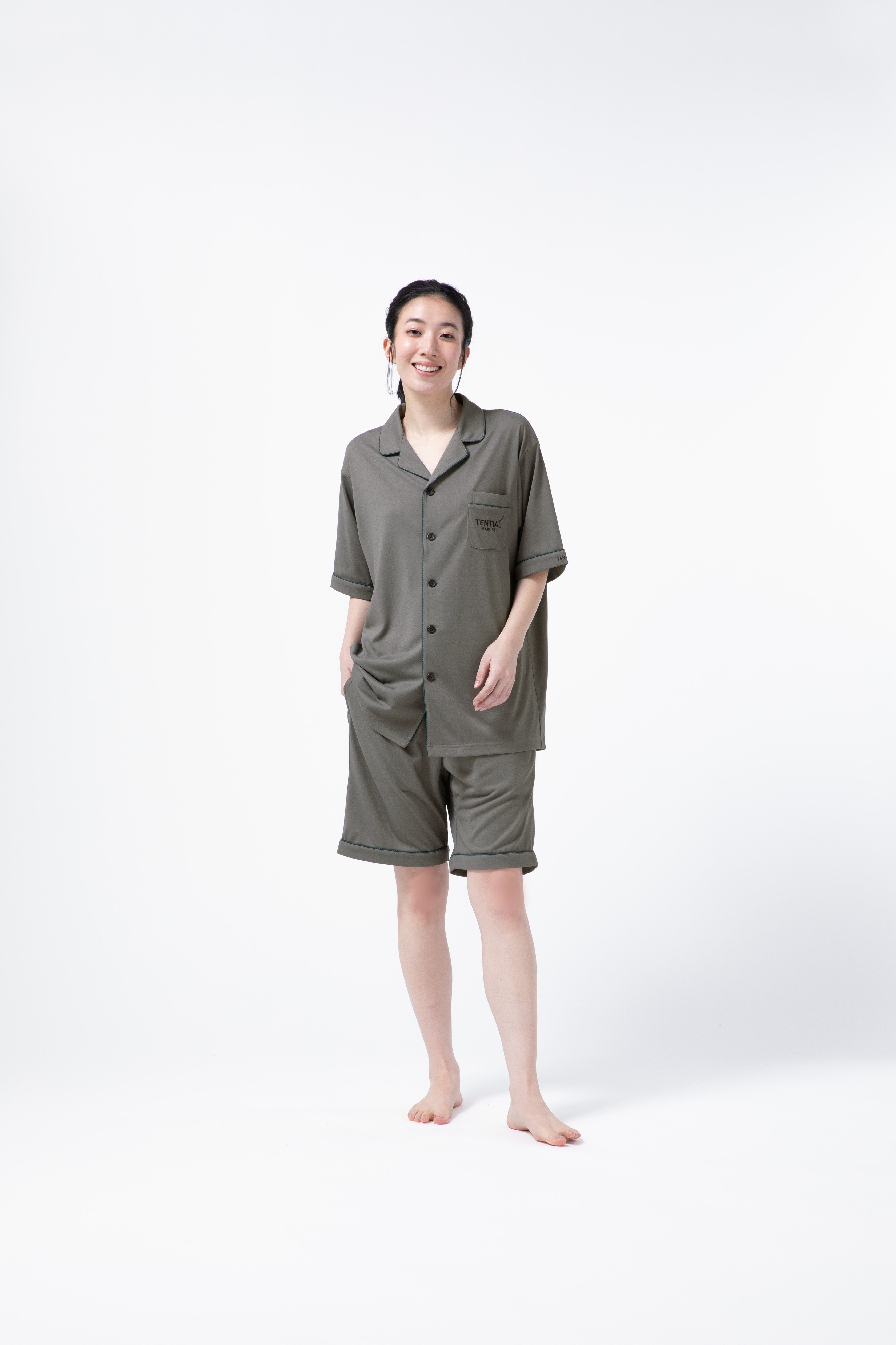 BAKUNE Pajamas Dry Short Sleeve Shirt / Short Pants