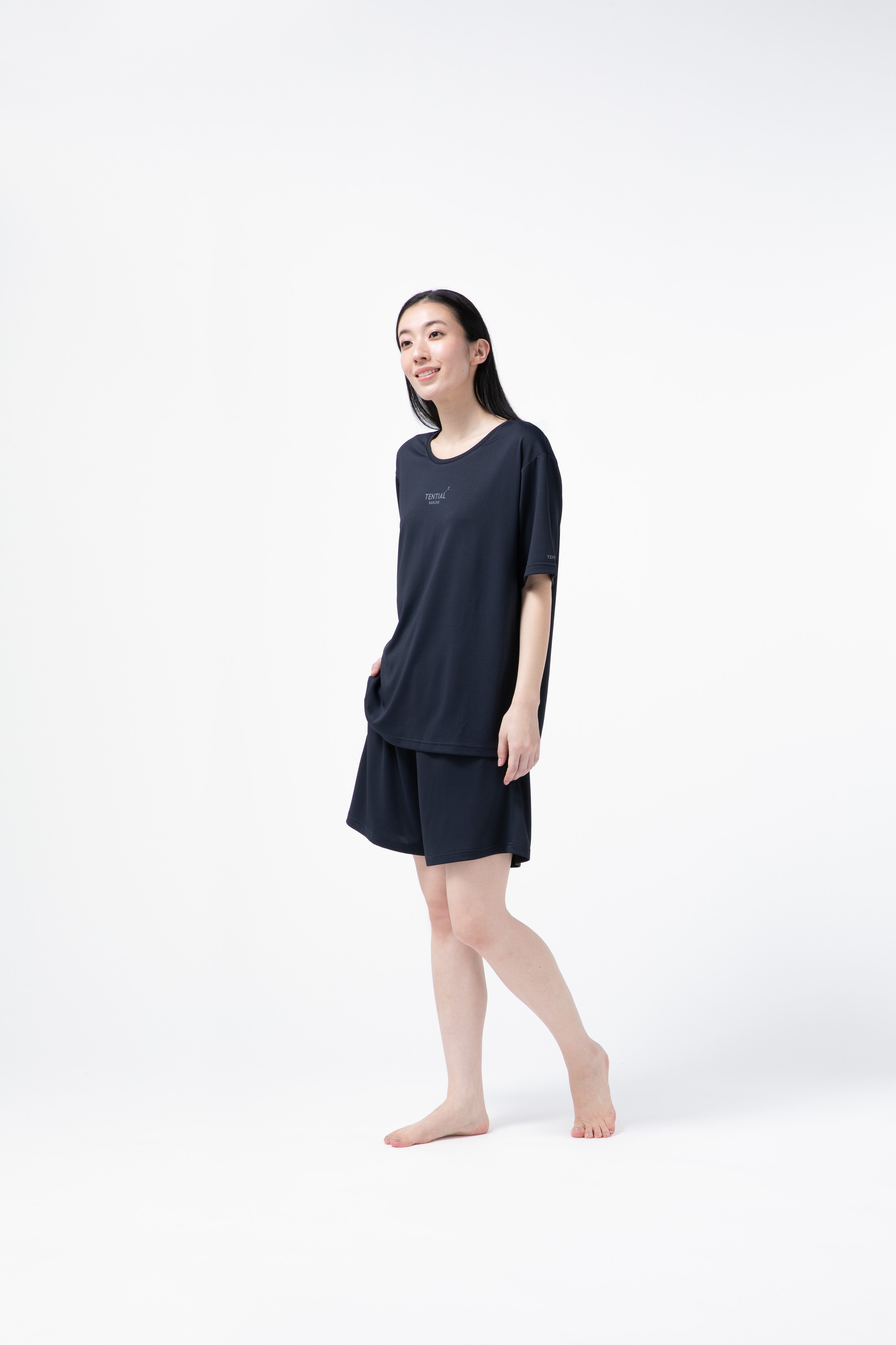 BAKUNE Dry Women's Short Sleeve T-Shirt / Short Pants