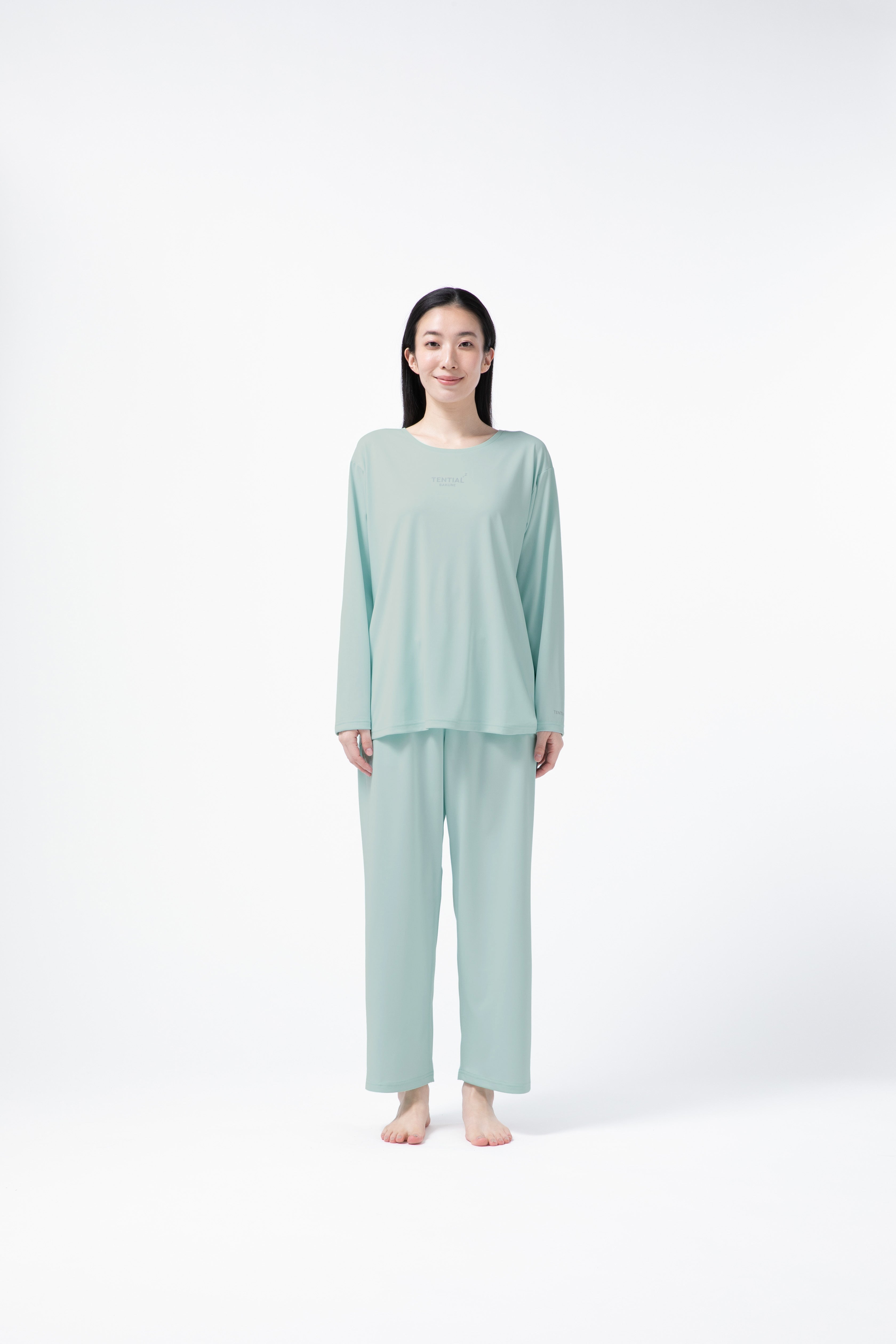 BAKUNE Dry Women's Long Sleeve T-Shirt / Long Pants