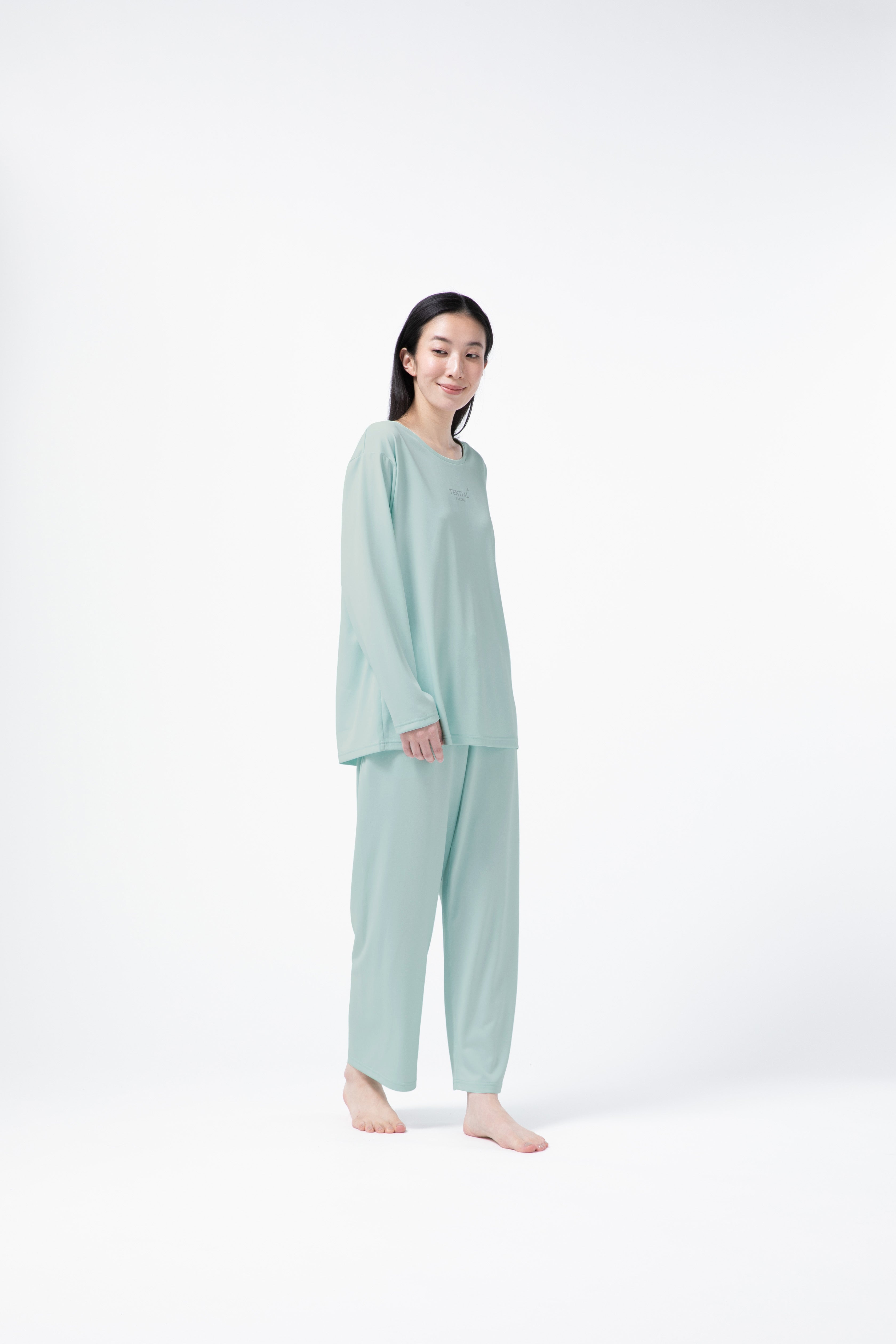 BAKUNE Dry Women's Long Sleeve T-Shirt / Long Pants