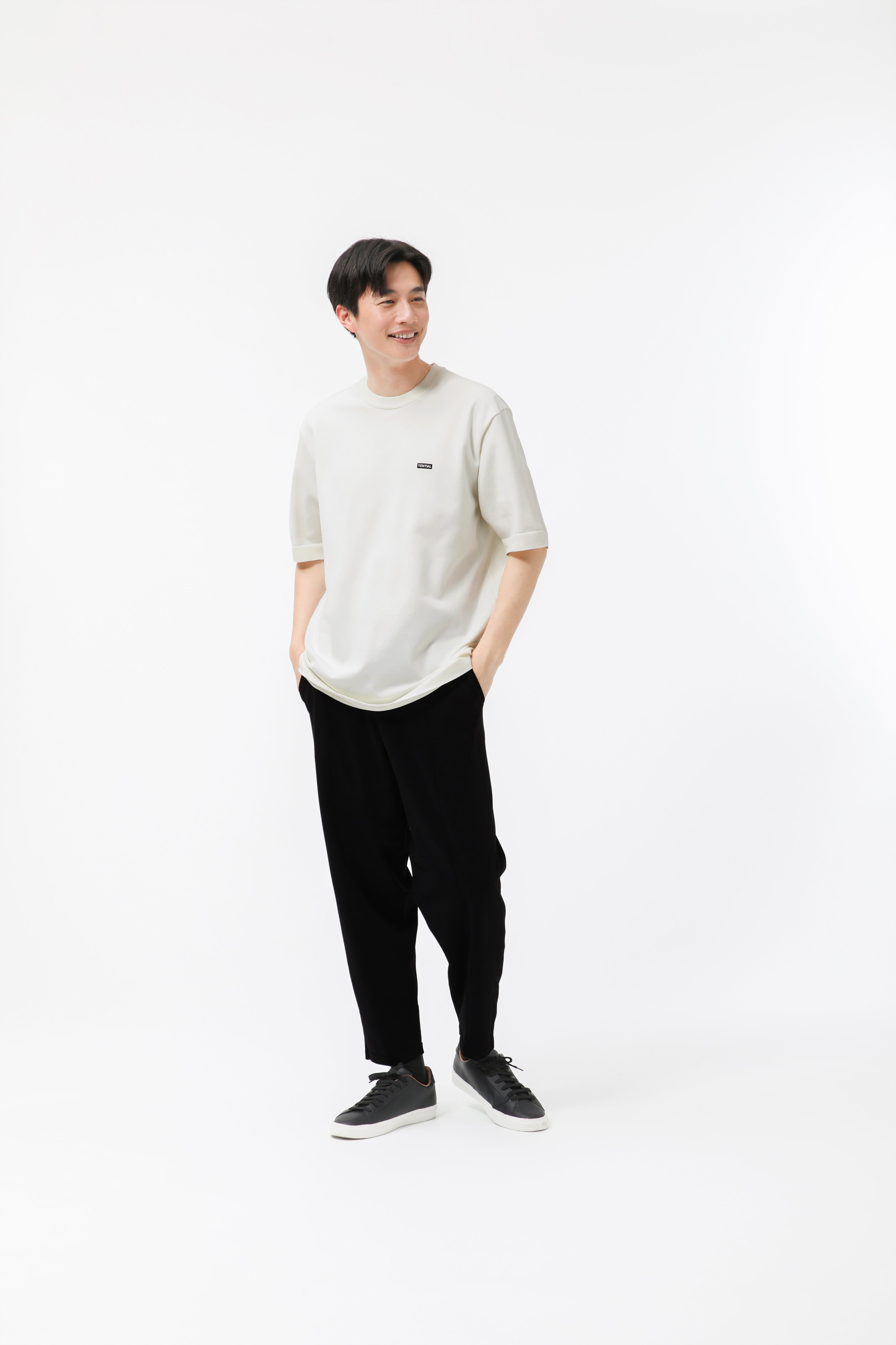 MIGARU Light Knit Short Sleeve T-Shirt / Long Pants