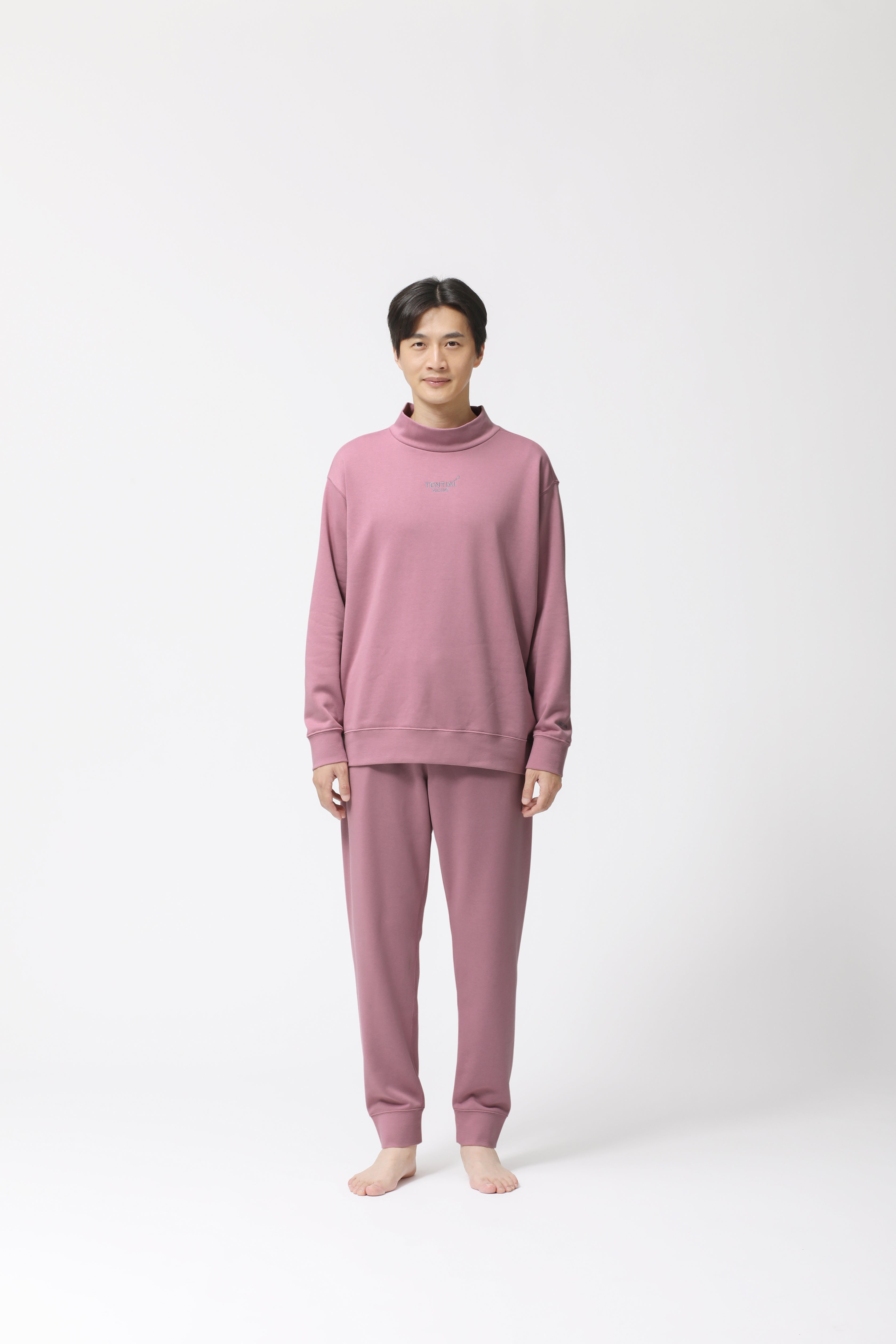 BAKUNE Warm Long Sleeve Mock Neck / Long Pants