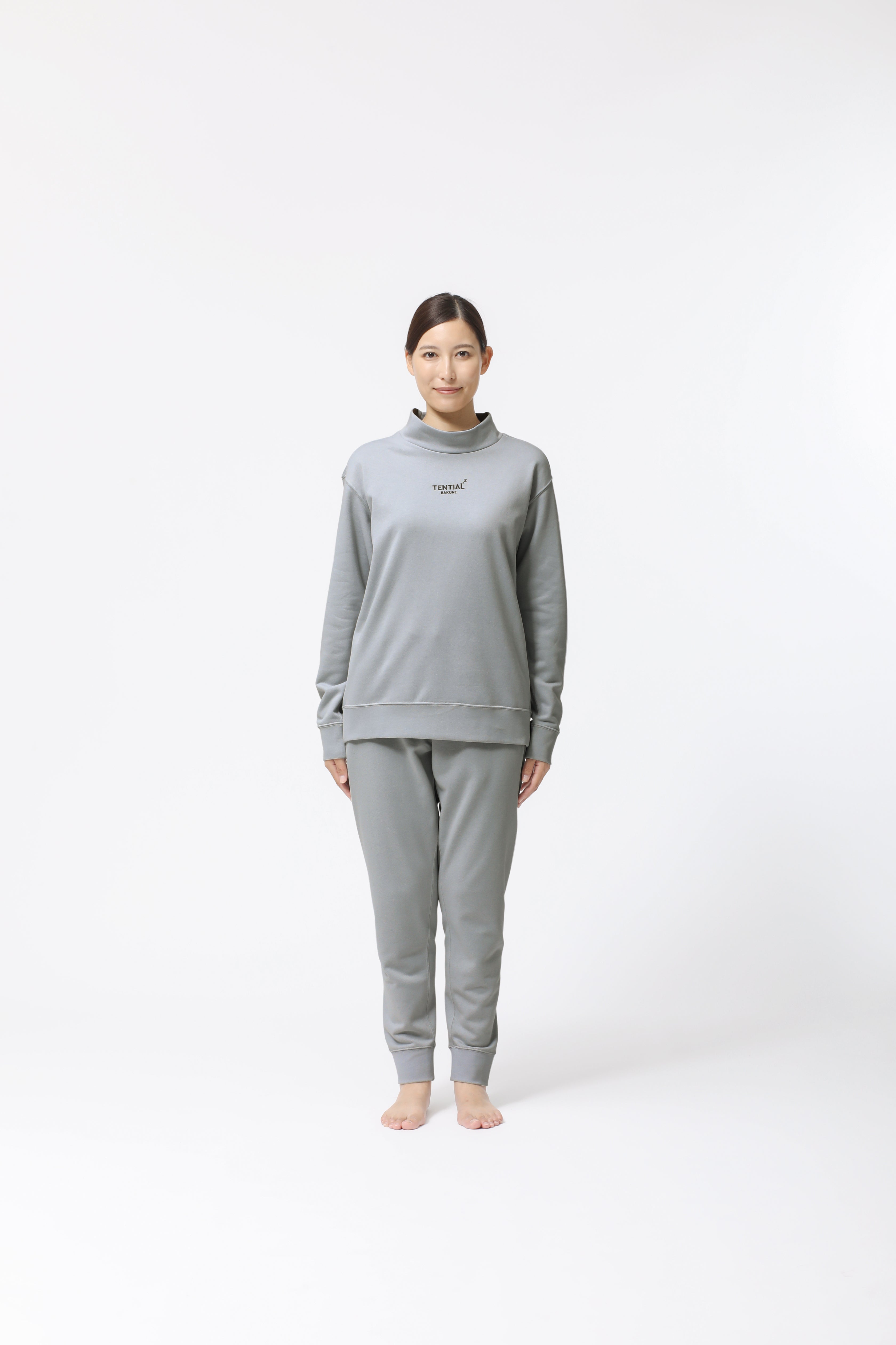 BAKUNE Warm Long Sleeve Mock Neck / Long Pants